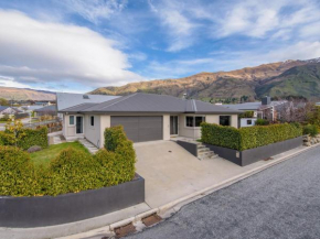 Meadowstone Retreat - Wanaka Holiday Home